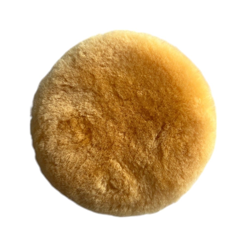 SunCar Lammwoll Politur Pad 1 Das SunCar Lammwoll Politur Pad ist ein unverzichtbares Werkzeug für alle, die bei der Autopflege auf professionelle Ergebnisse setzen.