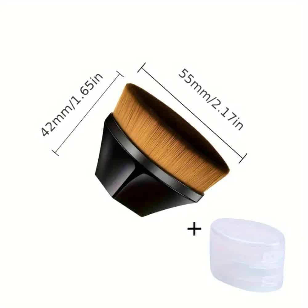 Innen Detail Feine Bürste 55x42mm 2 Innen Detail Feine Bürste mit ihren kompakten Maßen von 55 mm x 42 mm, den feinen Borsten und ihrem ergonomischen Design ist sie ideal für die Reinigung empfindlicher und schwer zugänglicher Bereiche im Fahrzeuginnenraum.